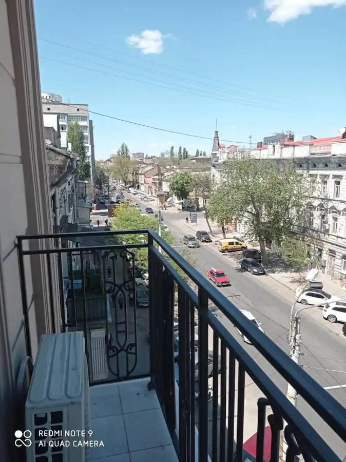 Comfortable Apartment In The Centre Odessa Zewnętrze zdjęcie