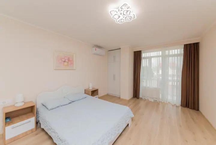 Comfortable Apartment In The Centre Odessa Zewnętrze zdjęcie