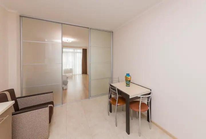 Comfortable Apartment In The Centre Odessa Zewnętrze zdjęcie